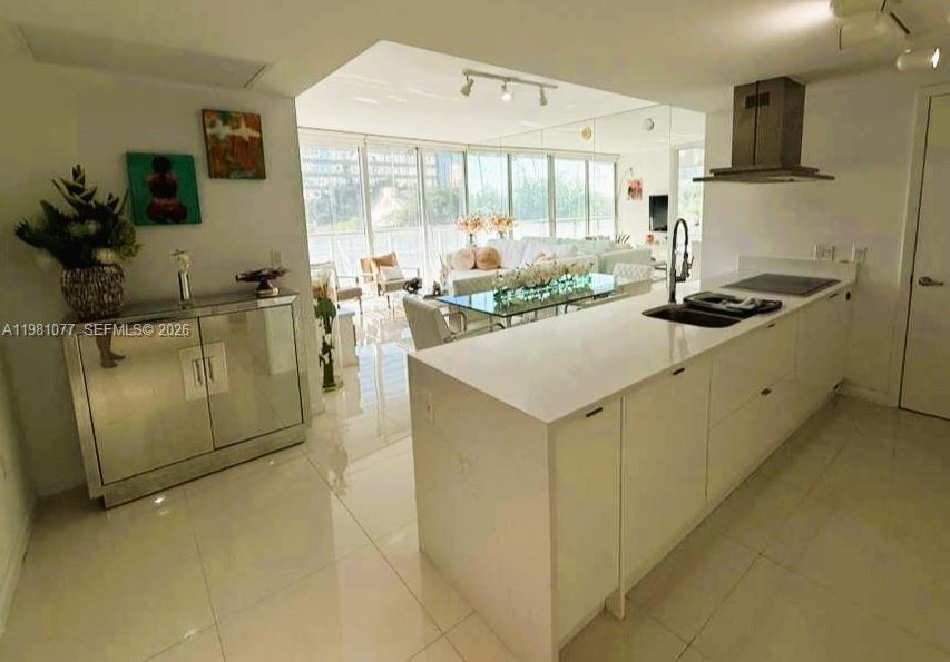 495 Brickell Ave #511, Miami FL 33131