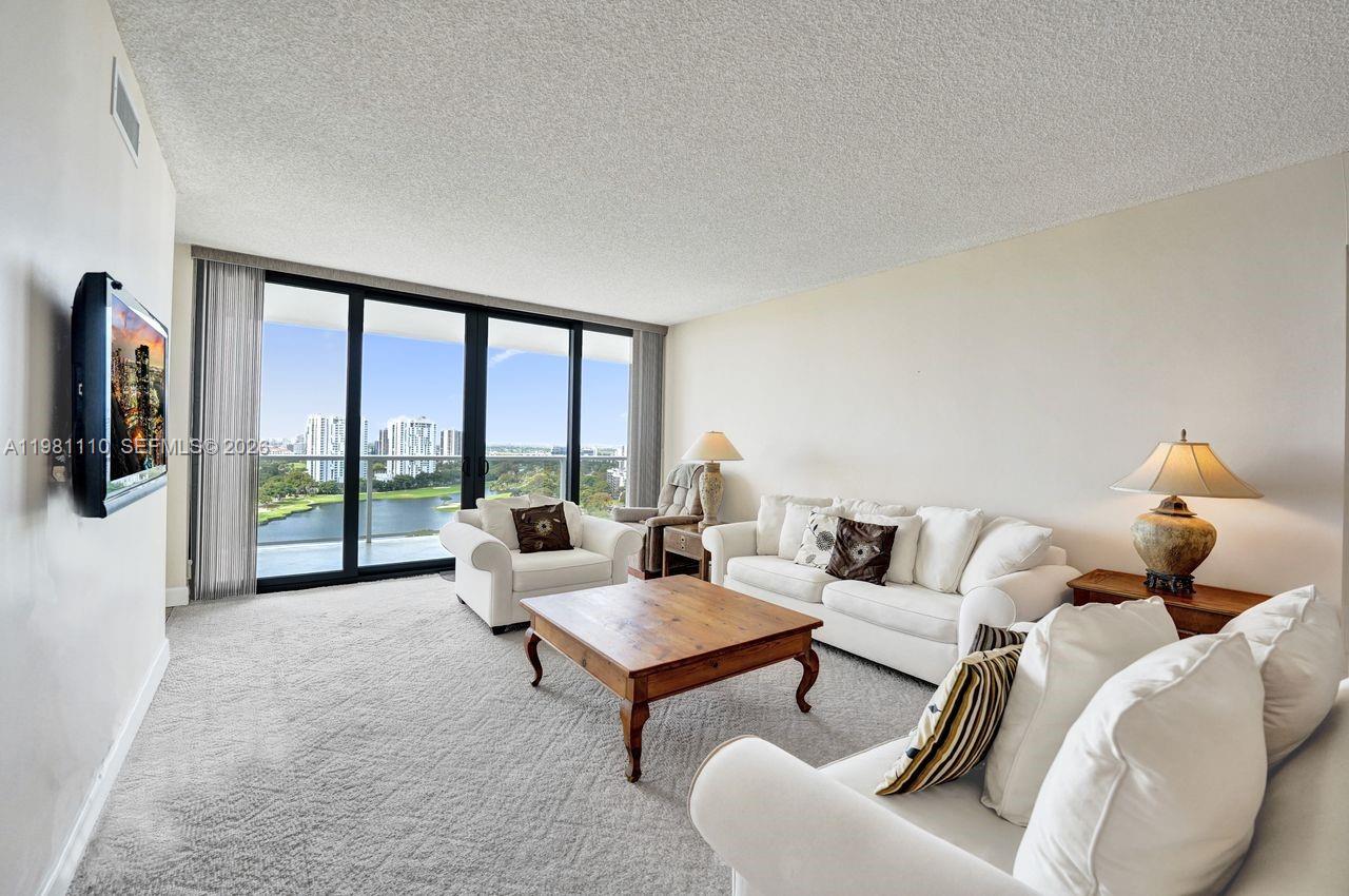 20281 E Country Club Dr #1703, Aventura FL 33180