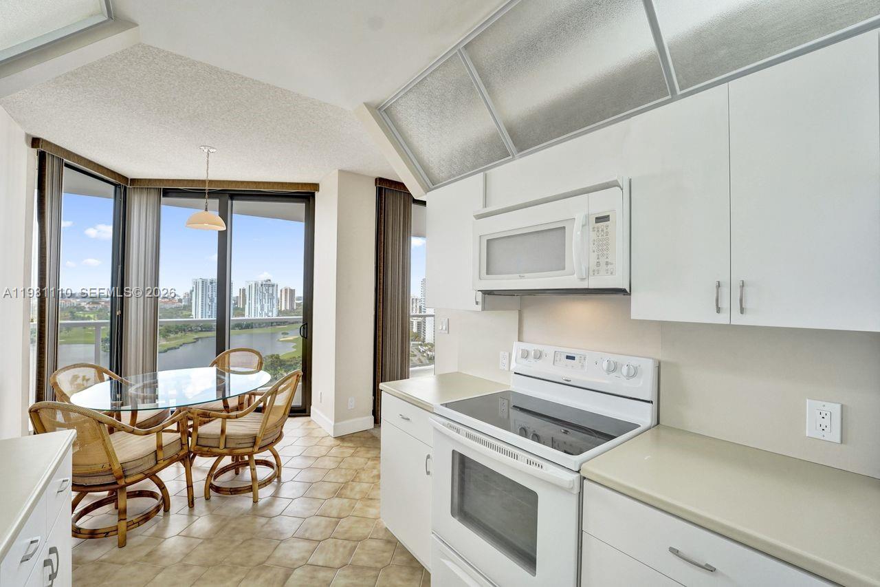 20281 E Country Club Dr #1703, Aventura FL 33180