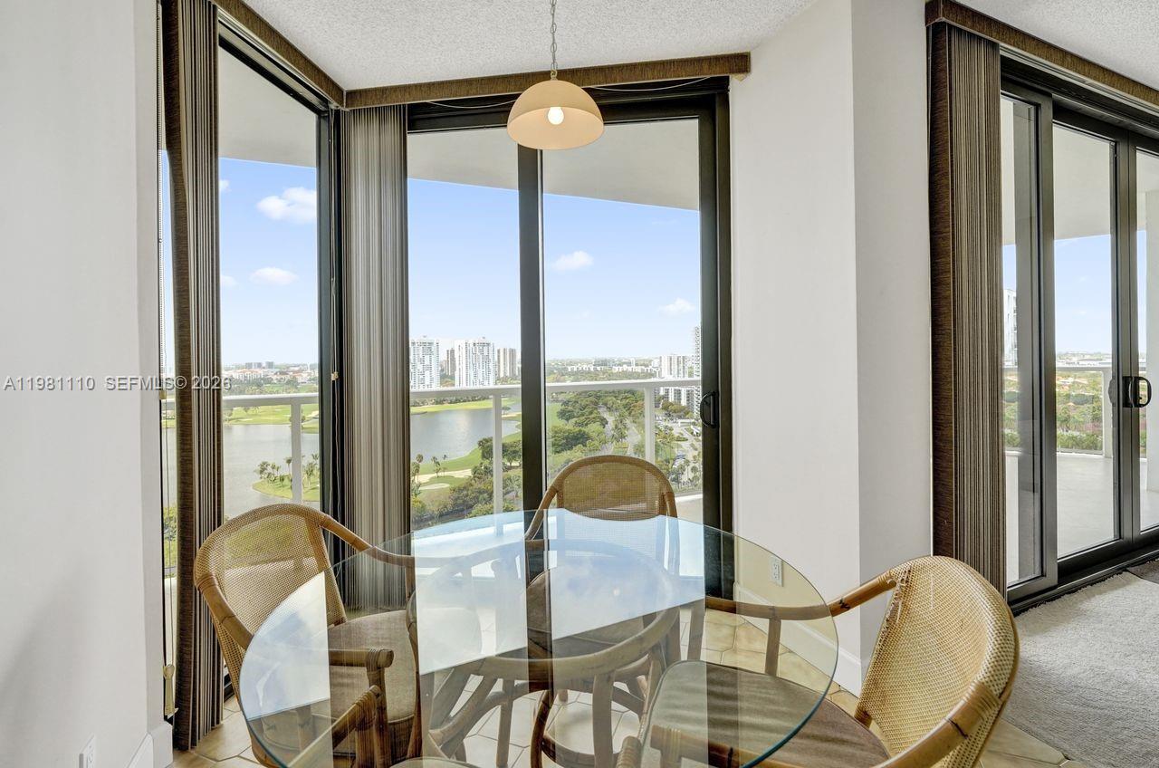 20281 E Country Club Dr #1703, Aventura FL 33180
