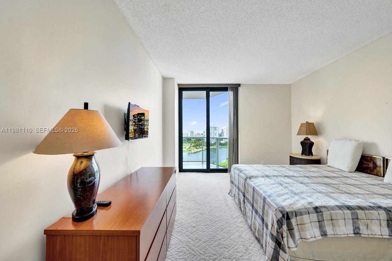 20281 E Country Club Dr #1703, Aventura FL 33180