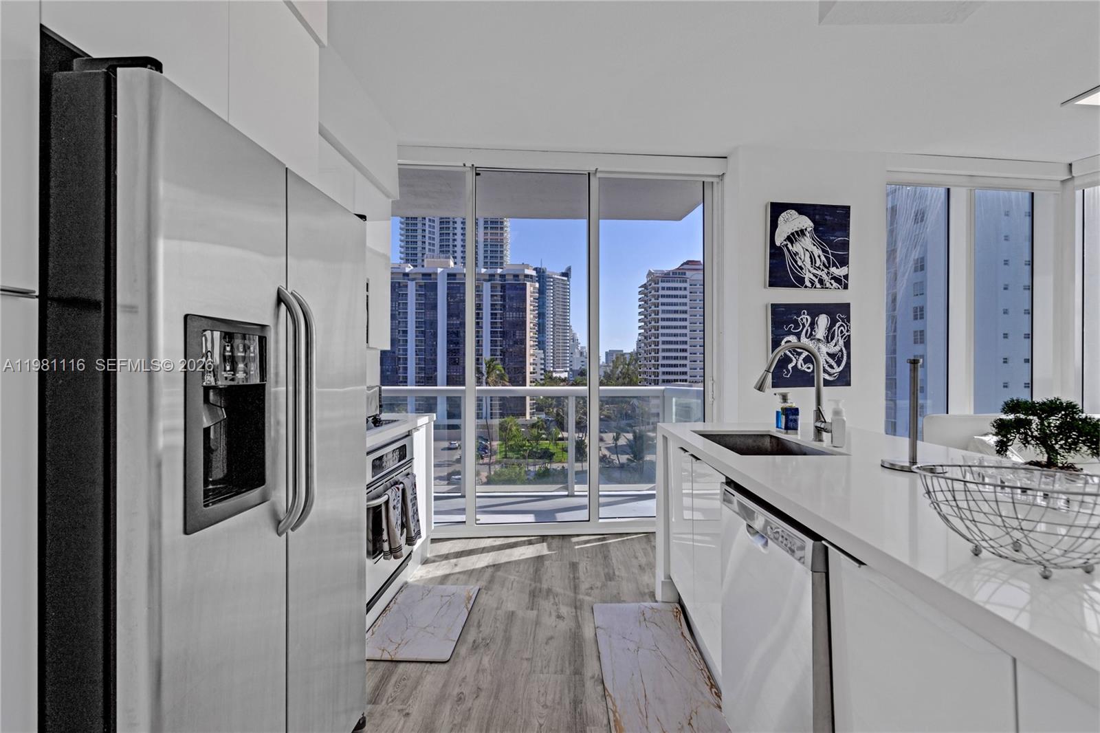 6515 Collins Ave #708, Miami Beach FL 33141