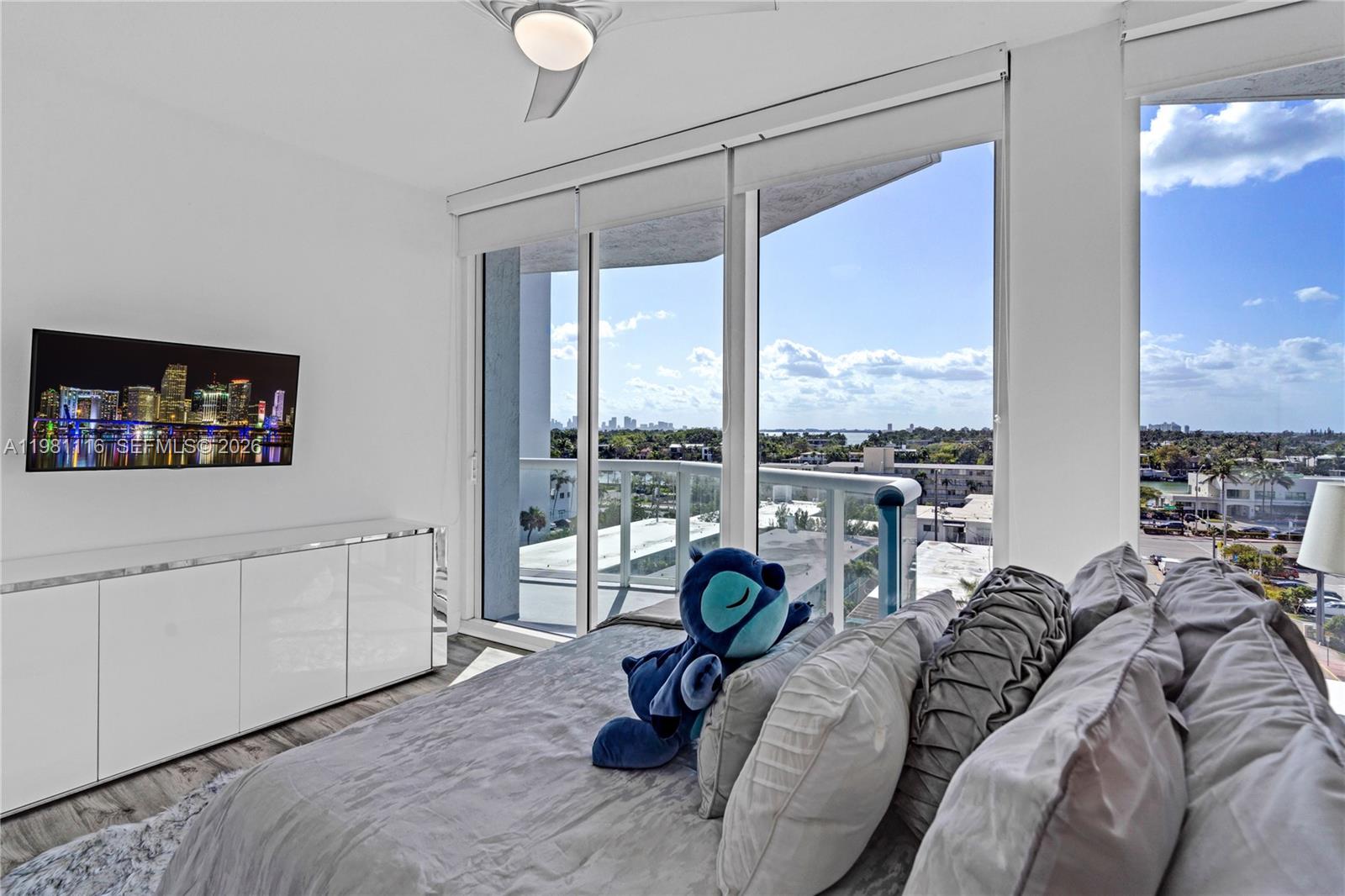 6515 Collins Ave #708, Miami Beach FL 33141