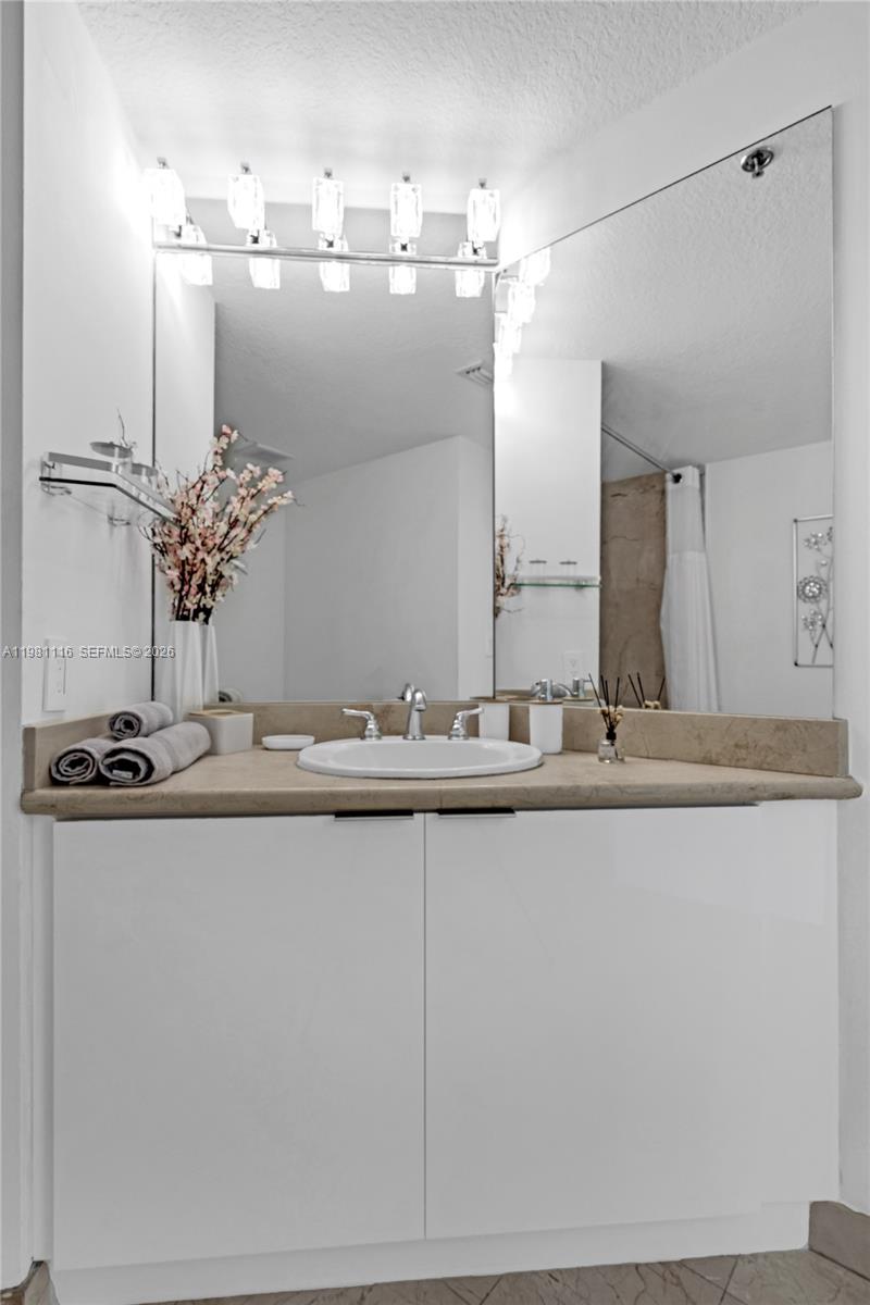 6515 Collins Ave #708, Miami Beach FL 33141