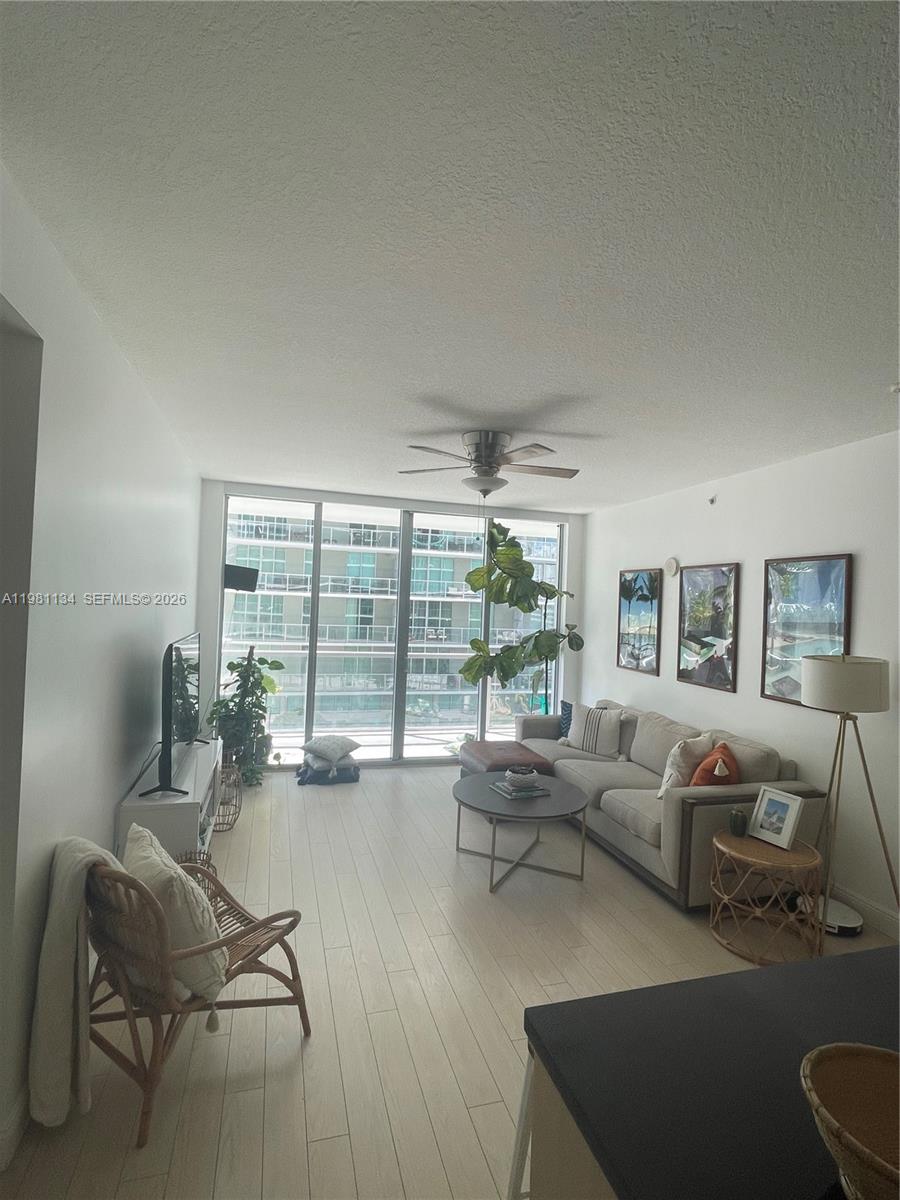 1111 SW 1st Ave #1116-N, Miami FL 33130