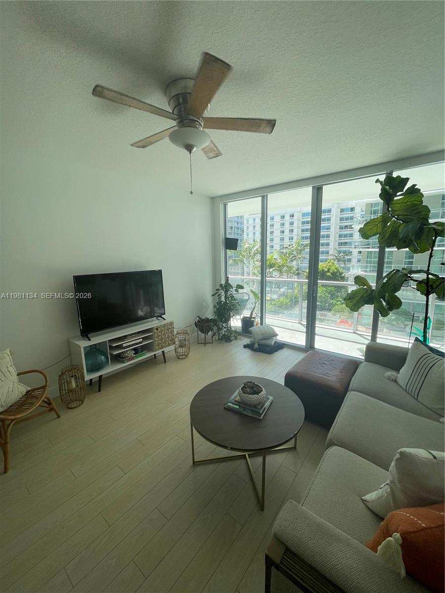 1111 SW 1st Ave #1116-N, Miami FL 33130
