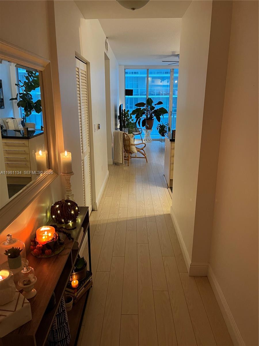 1111 SW 1st Ave #1116-N, Miami FL 33130