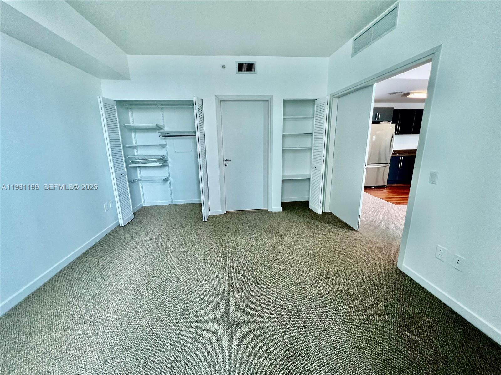 300 S Biscayne Blvd #2703, Miami FL 33131