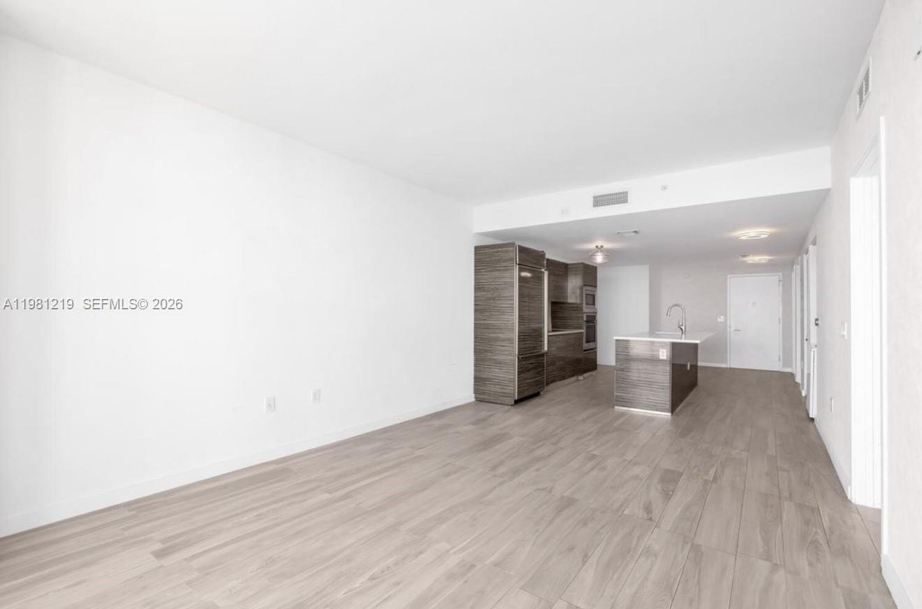 460 NE 28th St #3907, Miami FL 33137