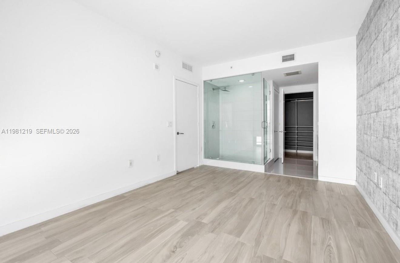 460 NE 28th St #3907, Miami FL 33137