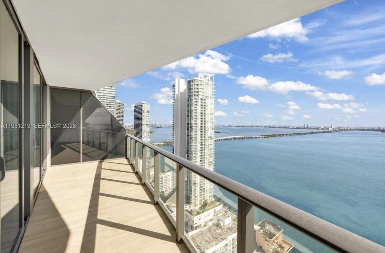 460 NE 28th St #3907, Miami FL 33137