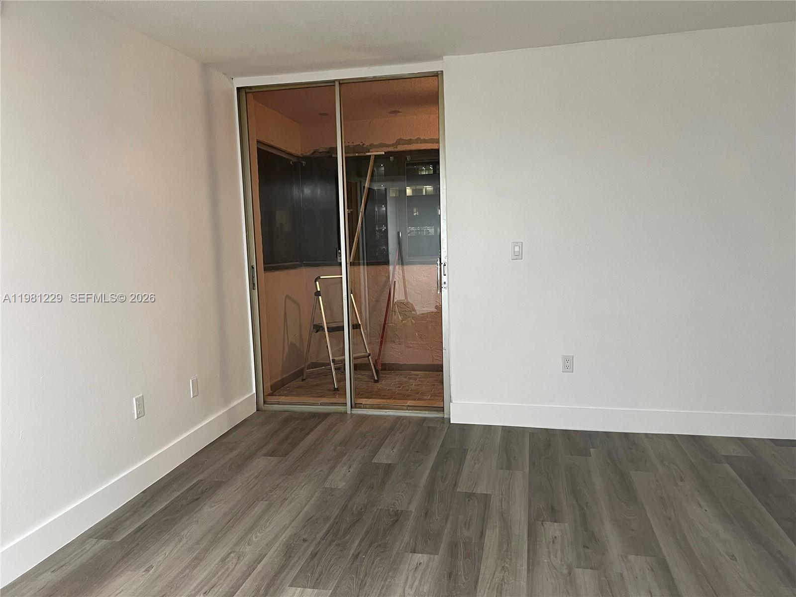 5050 NW 7th St #511, Miami FL 33126