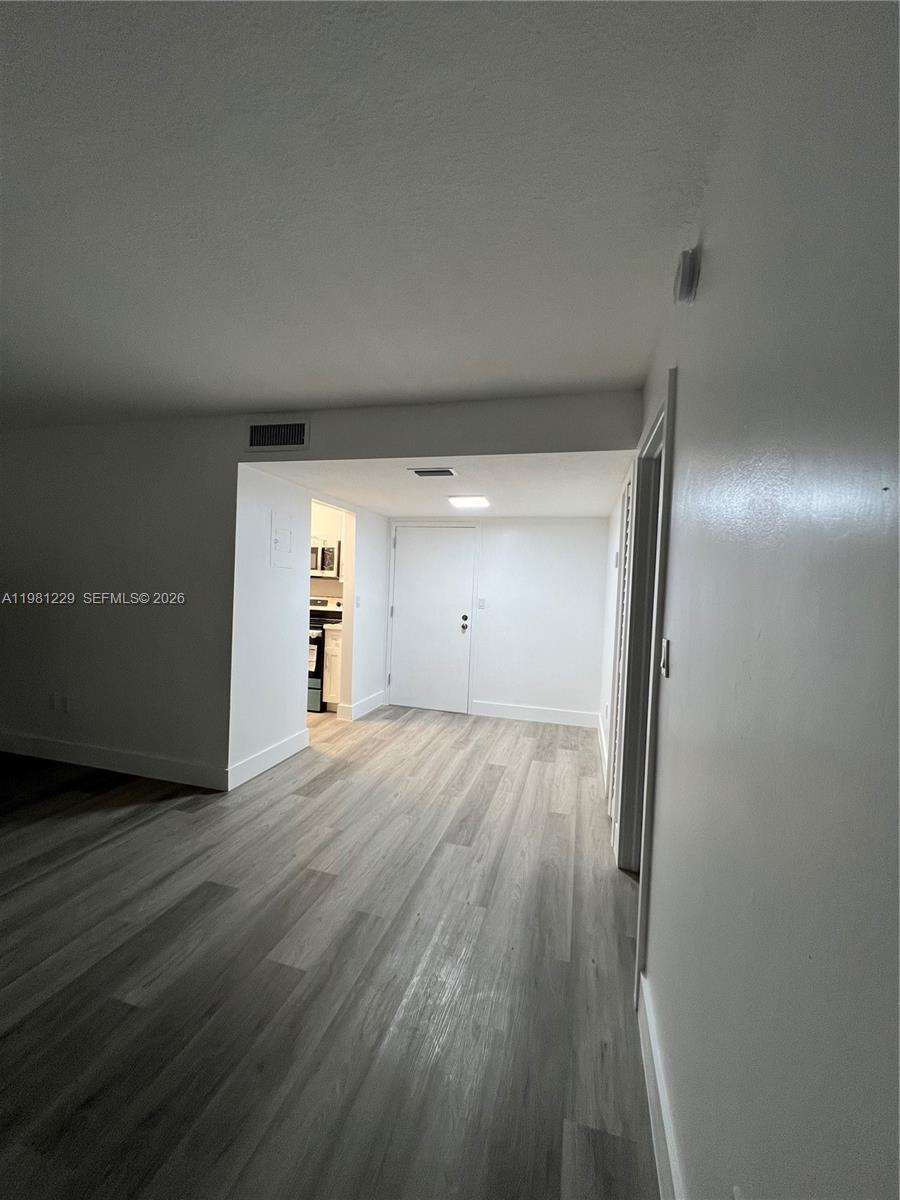 5050 NW 7th St #511, Miami FL 33126