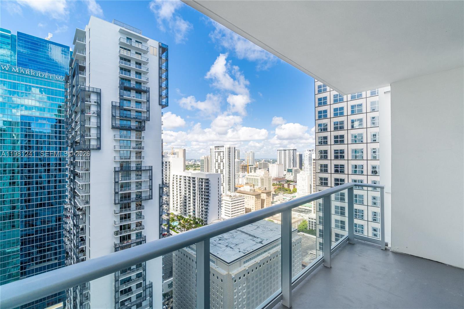 300 S BISCAYNE BL #T-3309, Miami FL 33131