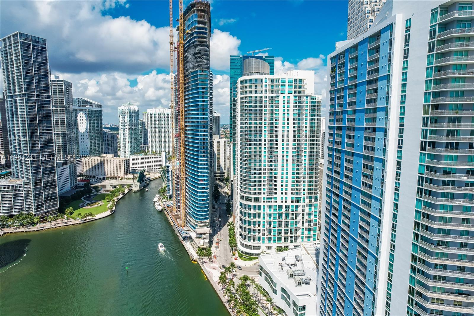 300 S BISCAYNE BL #T-3309, Miami FL 33131