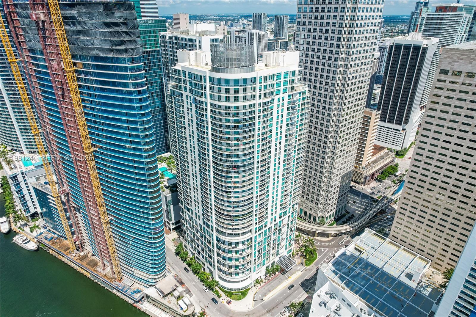 300 S BISCAYNE BL #T-3309, Miami FL 33131