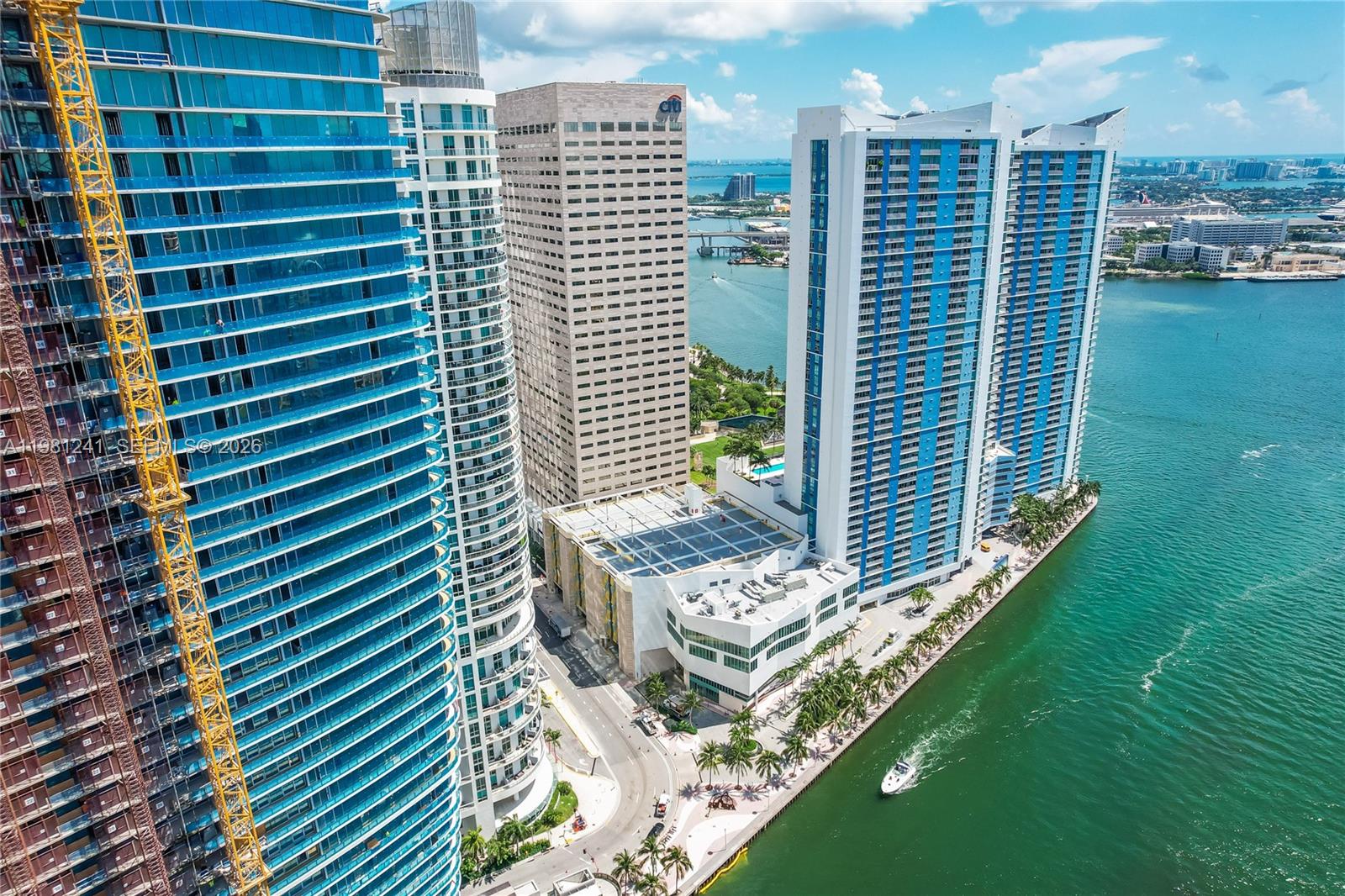 300 S BISCAYNE BL #T-3309, Miami FL 33131