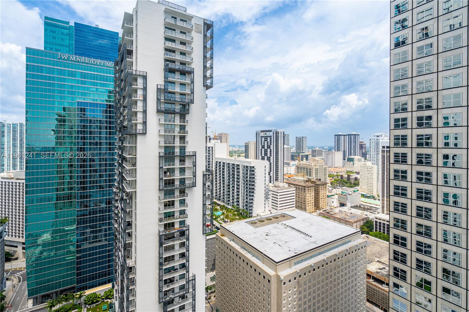 300 S BISCAYNE BL #T-3309, Miami FL 33131