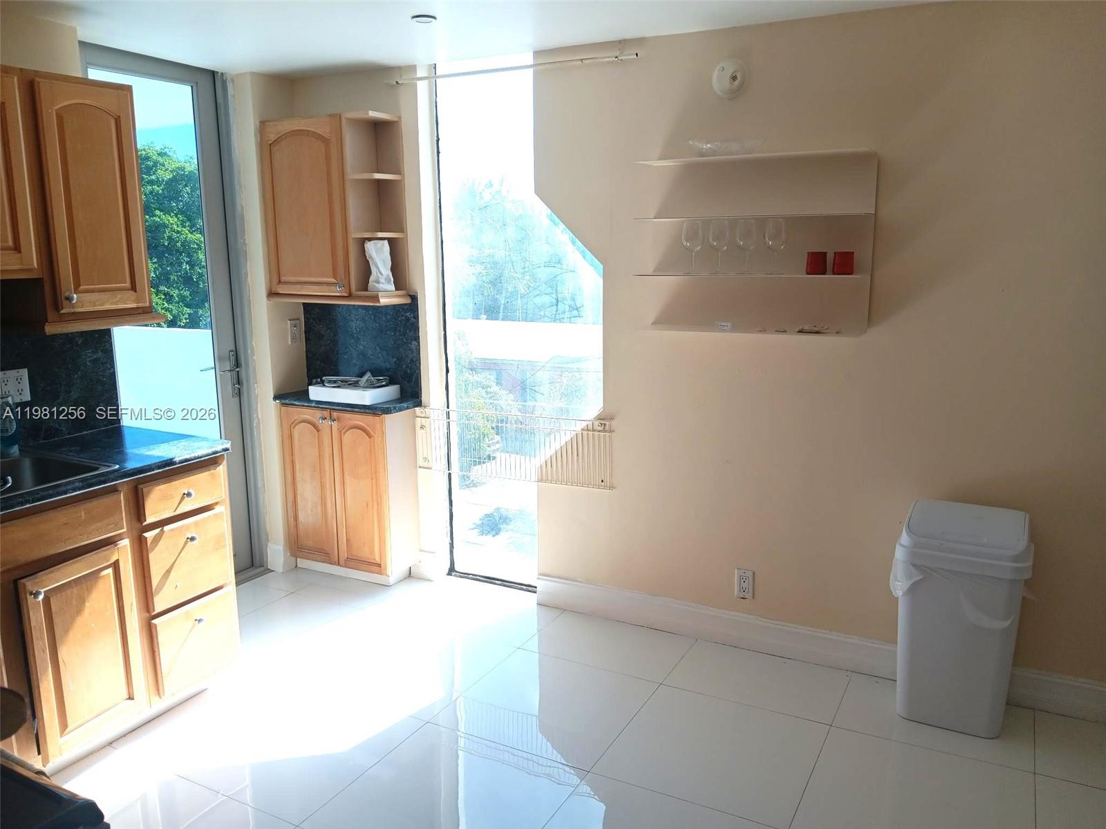 3703 NE 166th St #401, North Miami Beach FL 33160