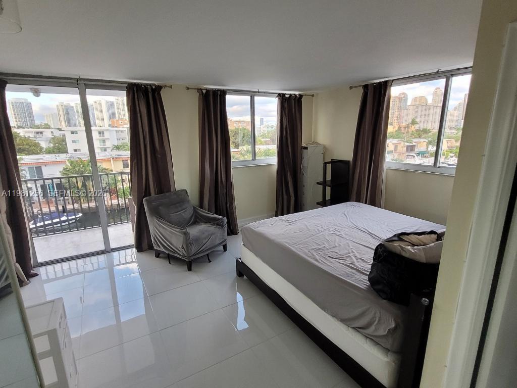 3703 NE 166th St #401, North Miami Beach FL 33160