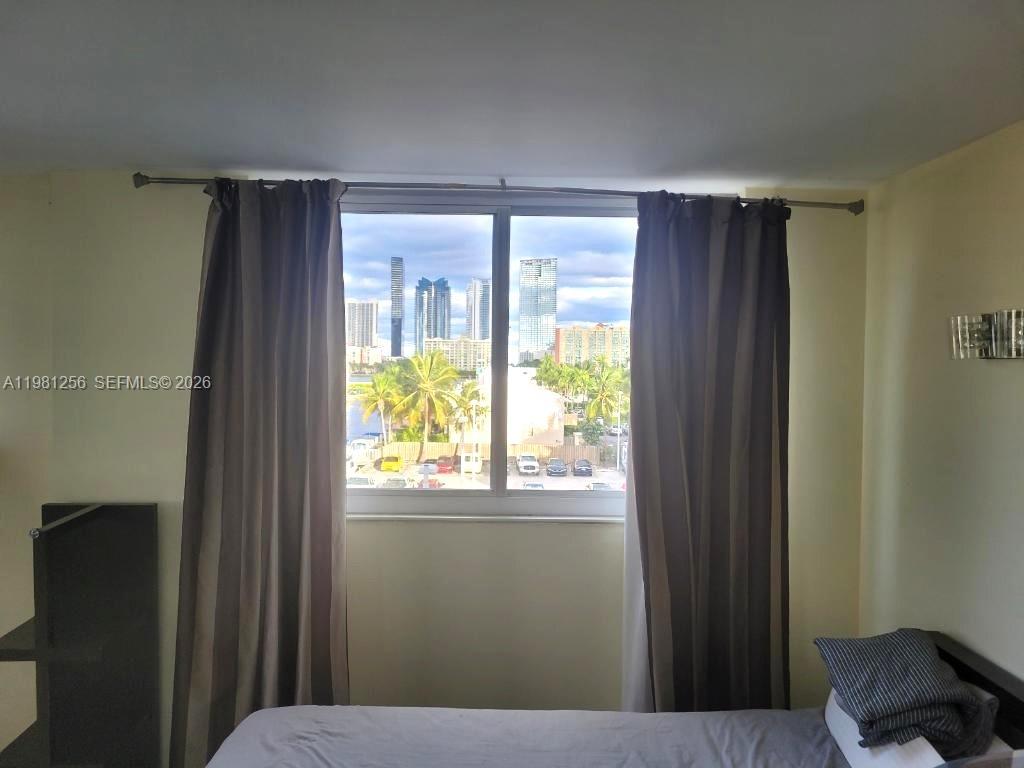 3703 NE 166th St #401, North Miami Beach FL 33160