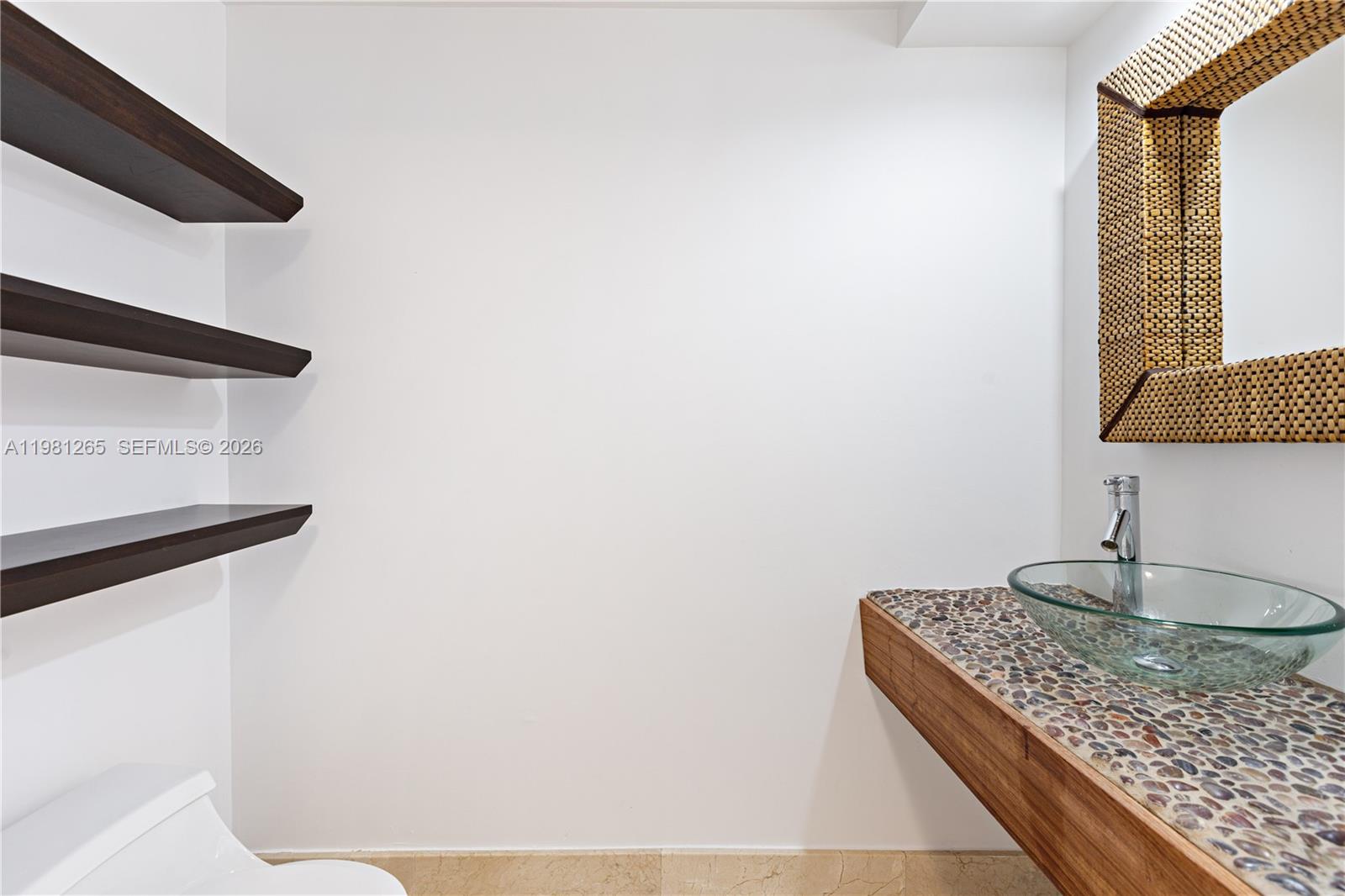 848 BRICKELL KEY DR #903, Miami FL 33131