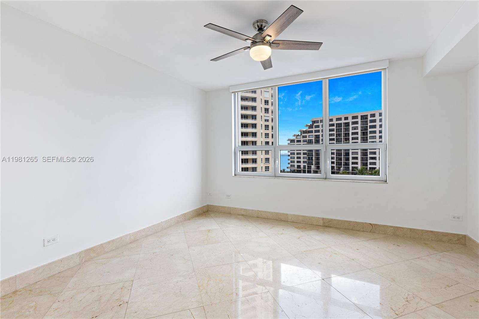 848 BRICKELL KEY DR #903, Miami FL 33131