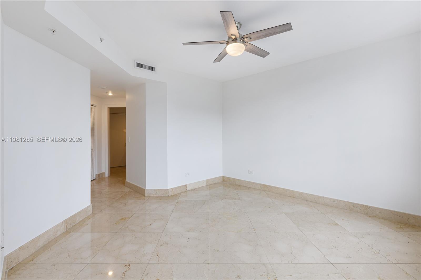 848 BRICKELL KEY DR #903, Miami FL 33131