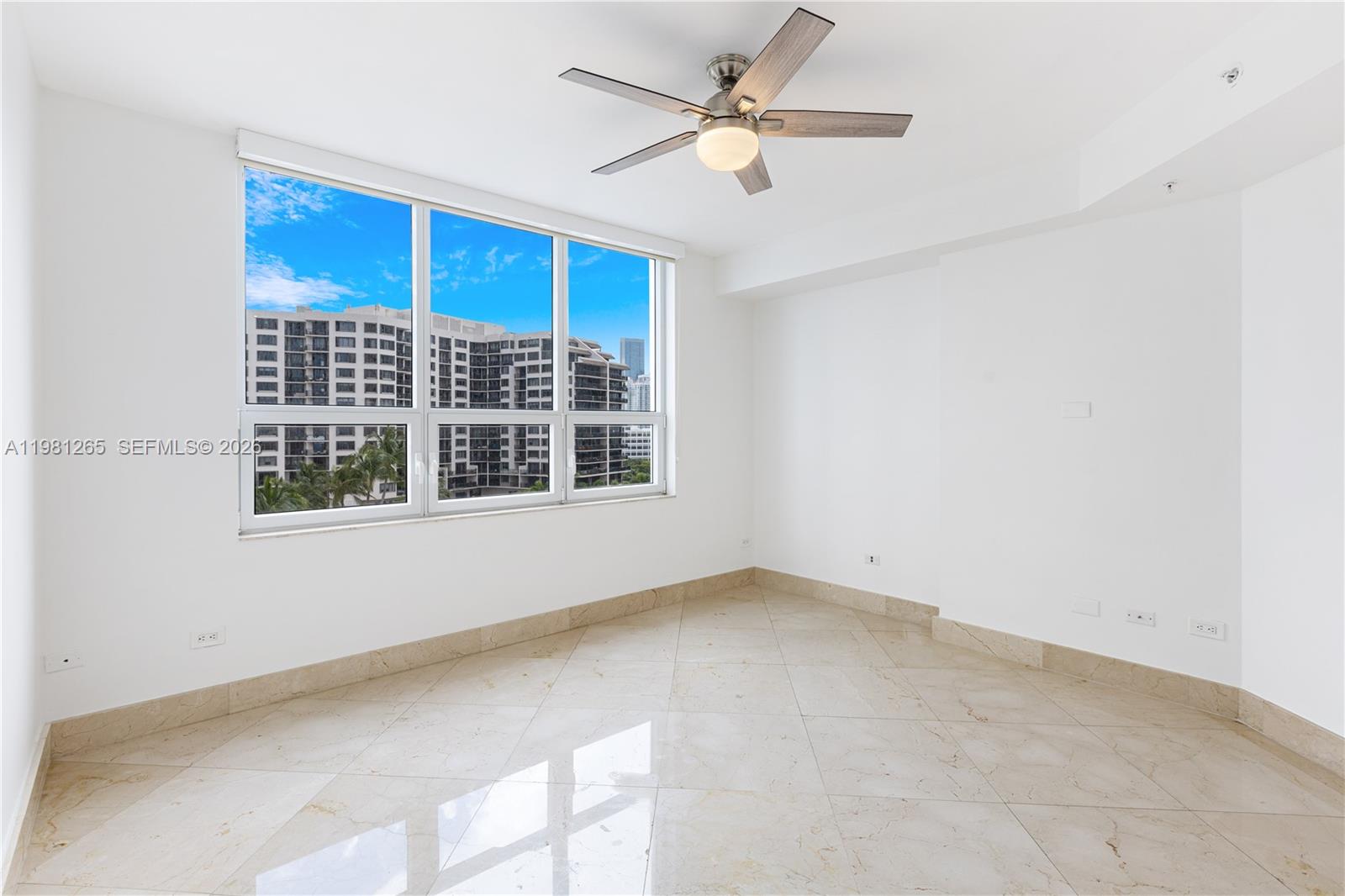 848 BRICKELL KEY DR #903, Miami FL 33131