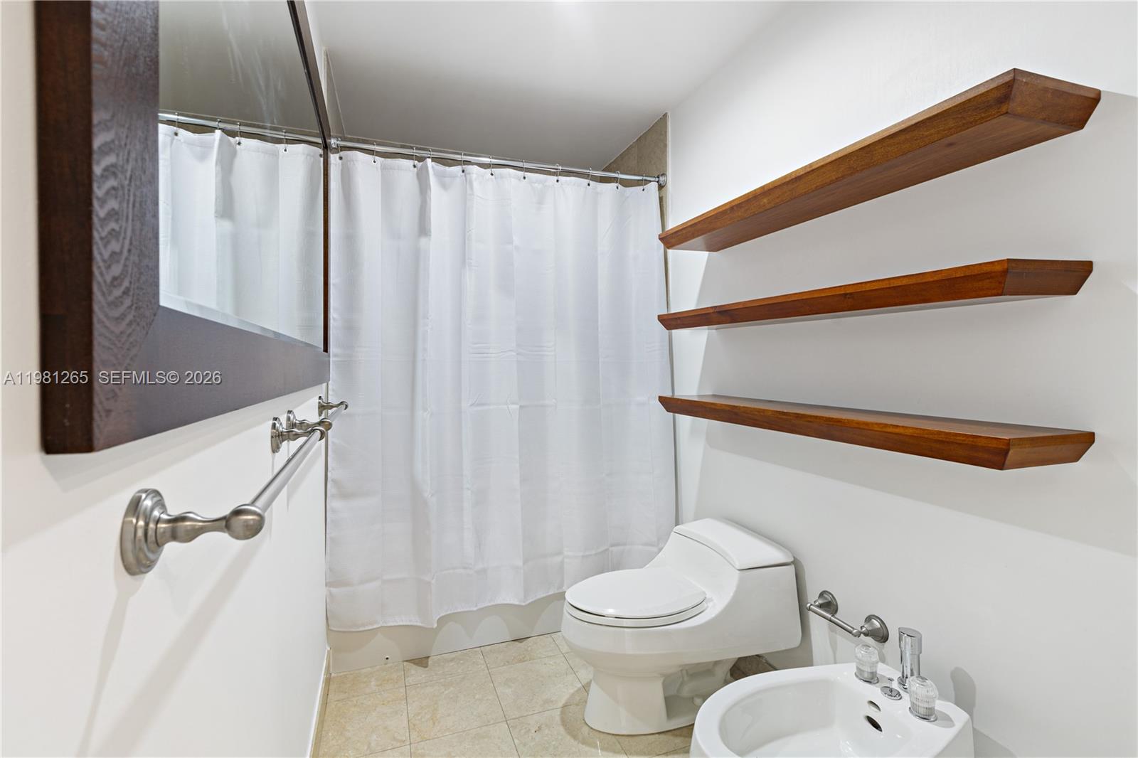 848 BRICKELL KEY DR #903, Miami FL 33131