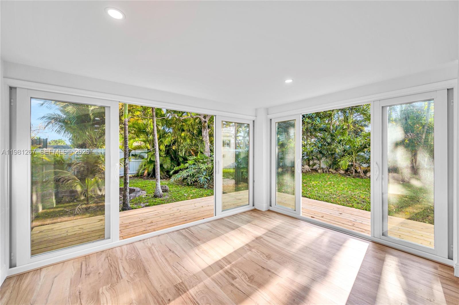 1960 NE 182nd St, North Miami Beach FL 33162