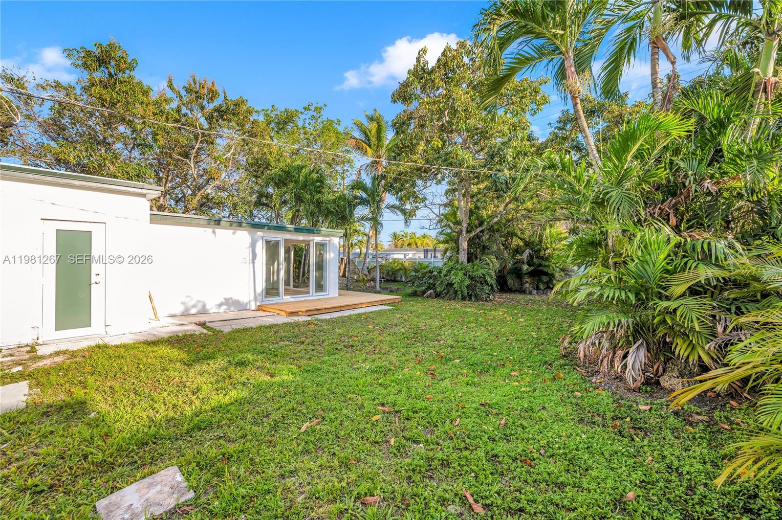 1960 NE 182nd St, North Miami Beach FL 33162