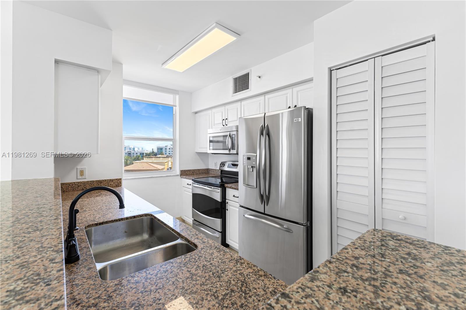 90 Alton Rd #711, Miami Beach FL 33139