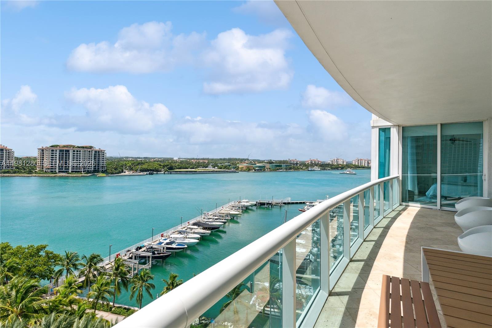 1000 S Pointe Dr #904, Miami Beach FL 33139