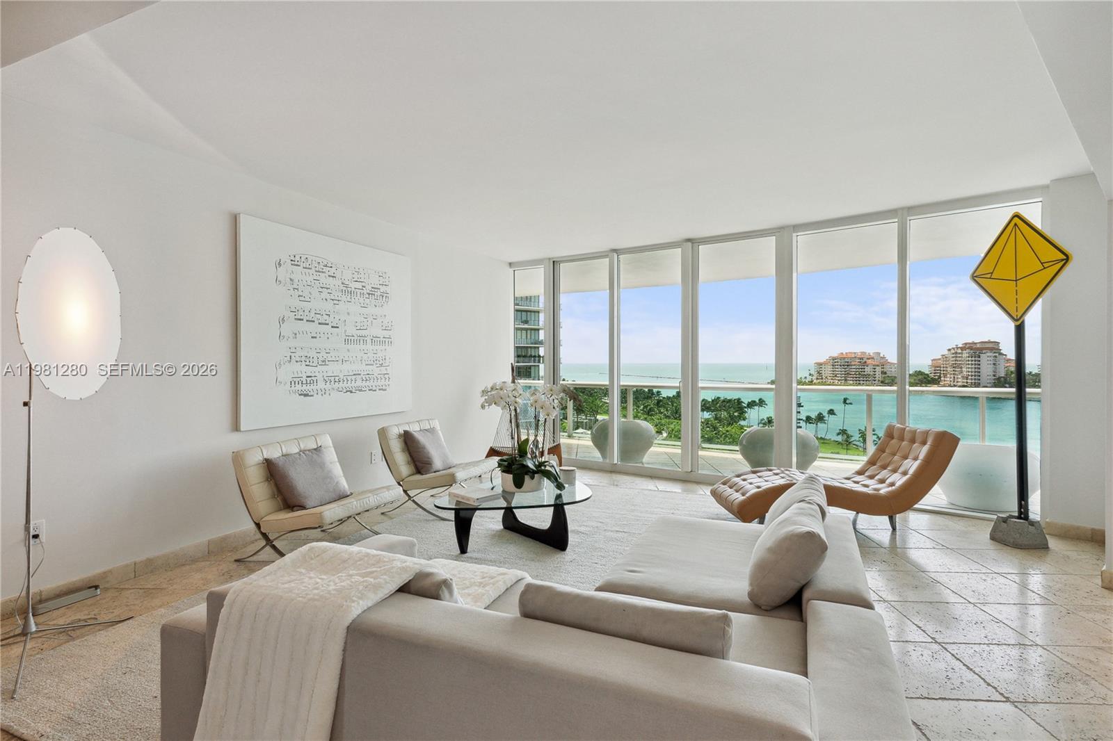 1000 S Pointe Dr #904, Miami Beach FL 33139