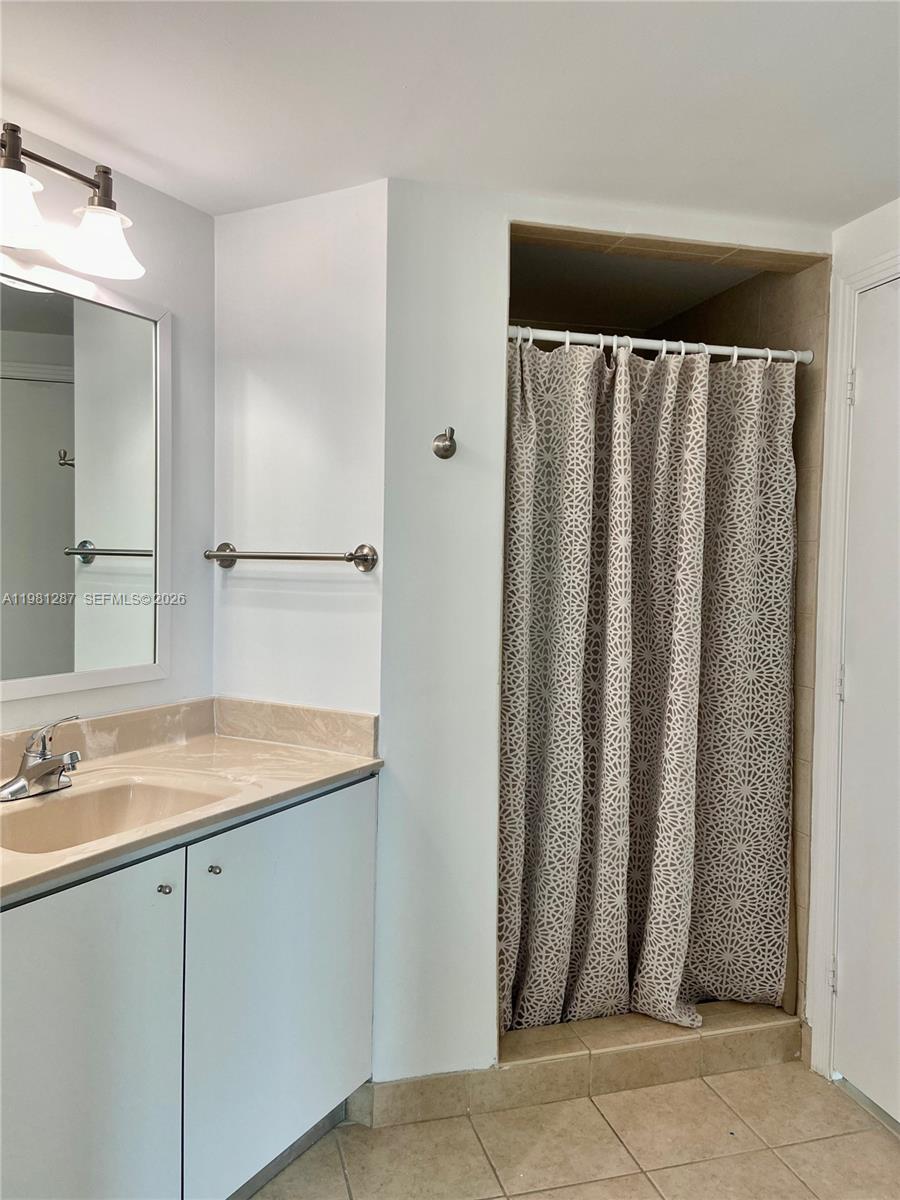 9055 SW 73rd Ct #1709, Miami FL 33156