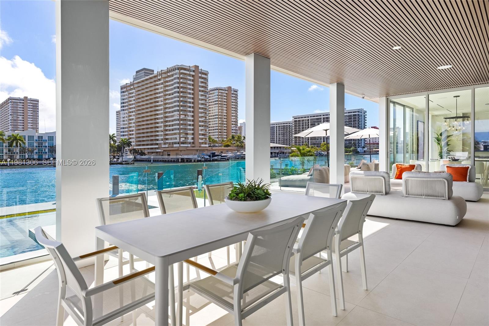 503 Palm Dr, Hallandale Beach FL 33009