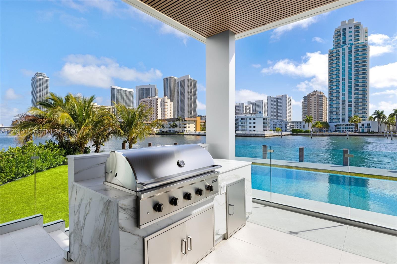 503 Palm Dr, Hallandale Beach FL 33009