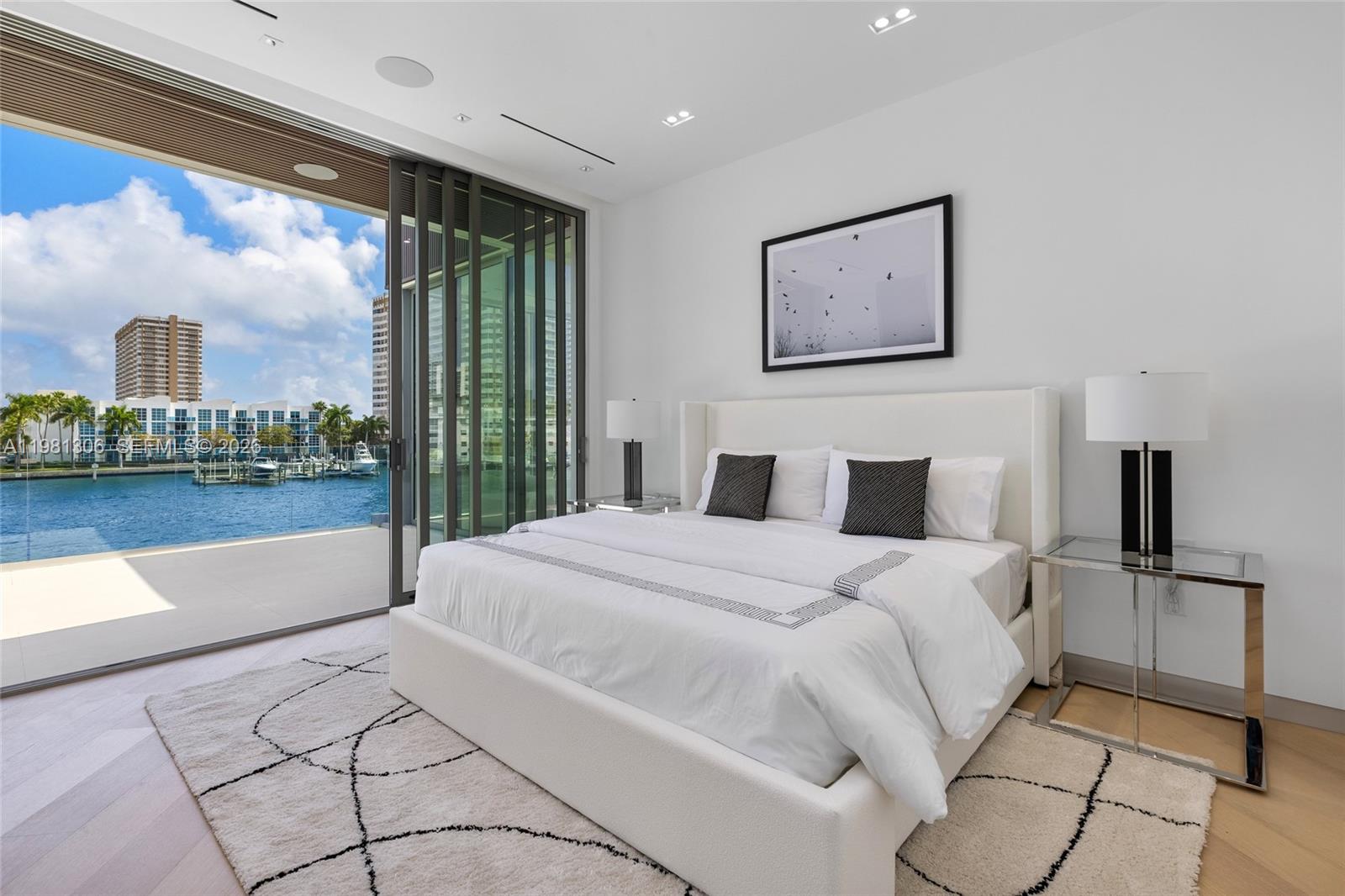 503 Palm Dr, Hallandale Beach FL 33009