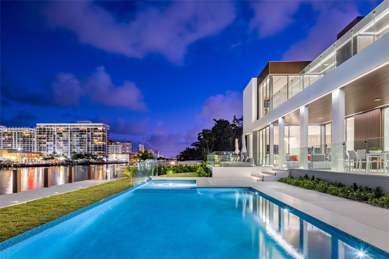 503 Palm Dr, Hallandale Beach FL 33009