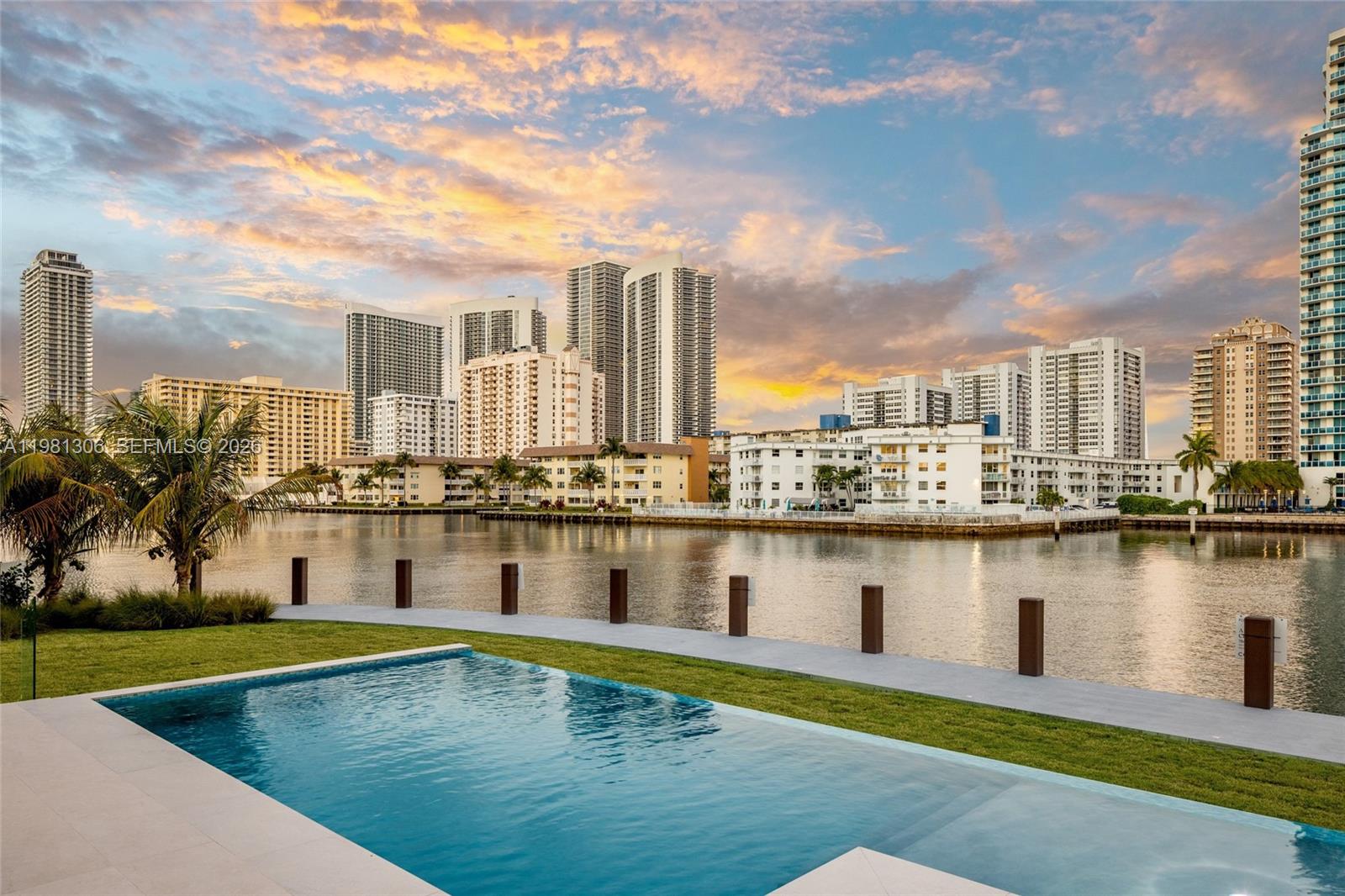 503 Palm Dr, Hallandale Beach FL 33009