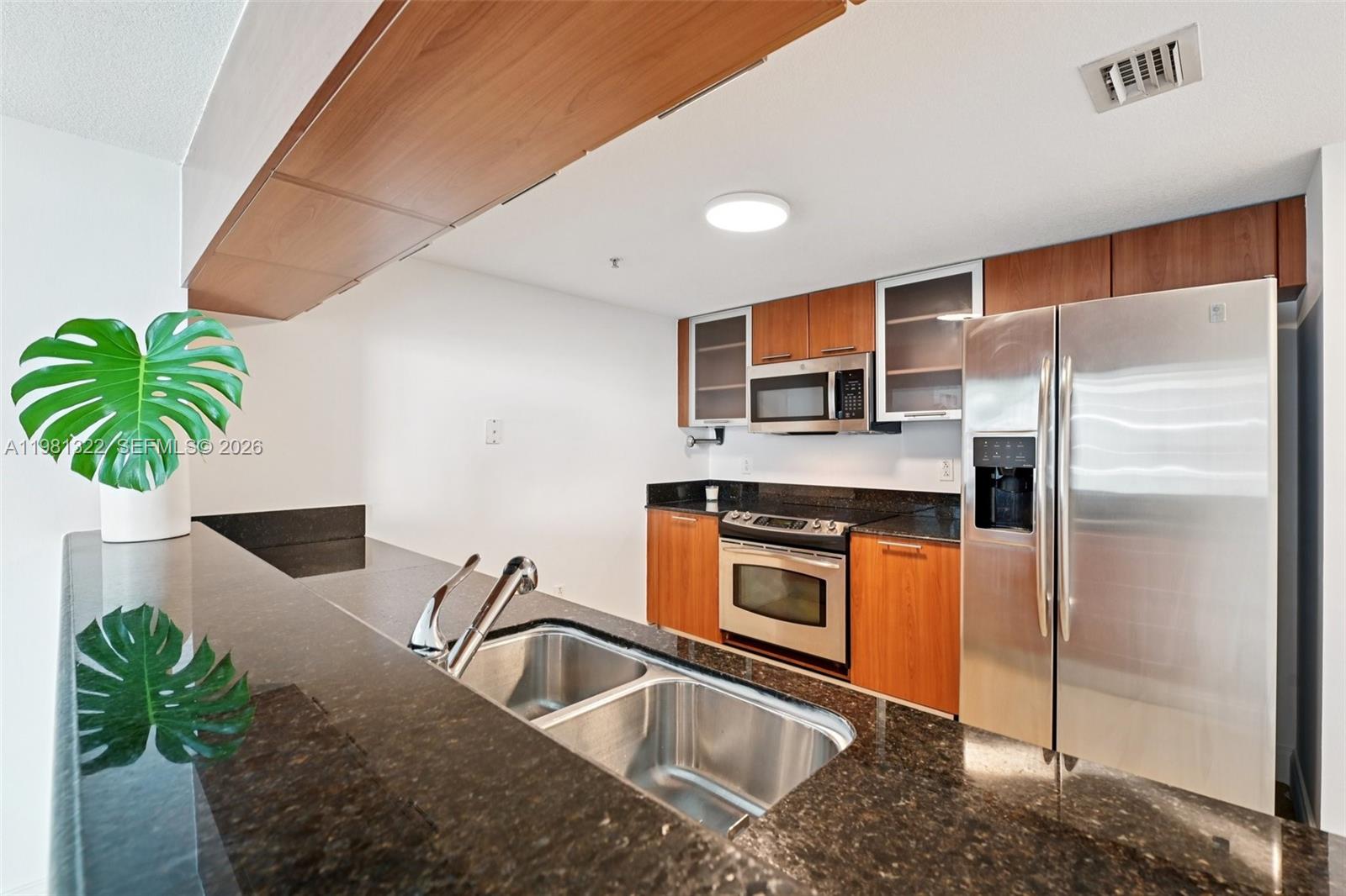 1800 N Bayshore Dr #2811, Miami FL 33132