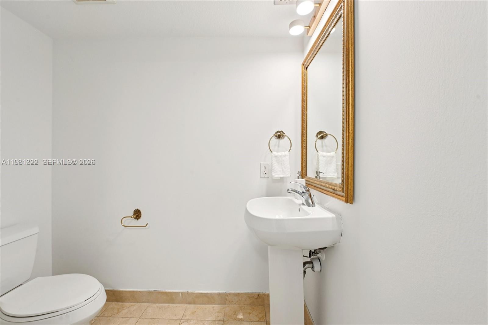 1800 N Bayshore Dr #2811, Miami FL 33132