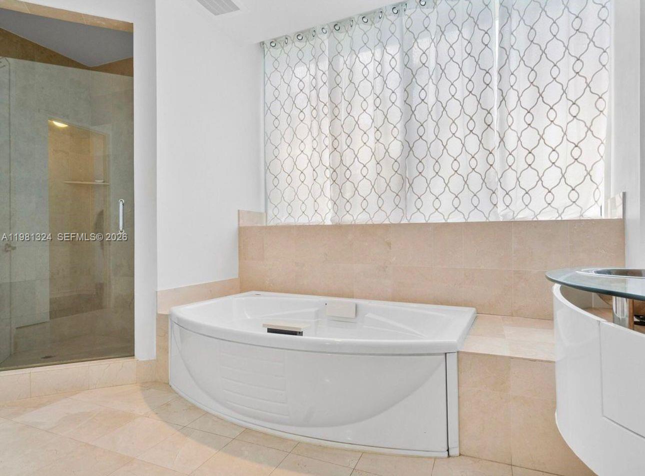 18101 Collins Ave #401, Sunny Isles Beach FL 33160