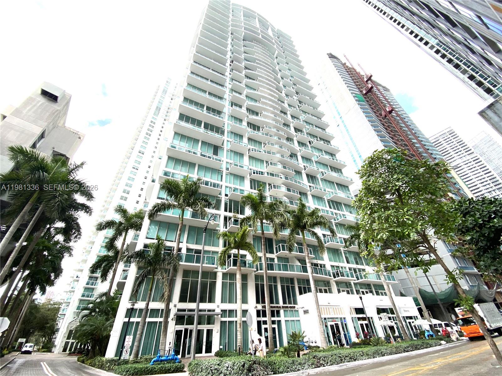 41 SE 5th St #804, Miami FL 33131