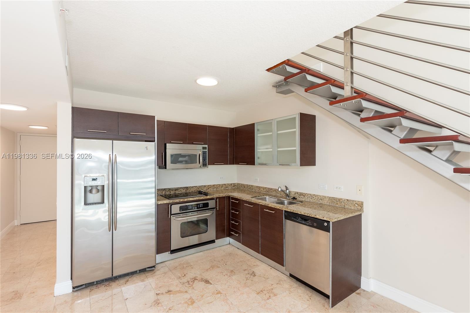 41 SE 5th St #804, Miami FL 33131