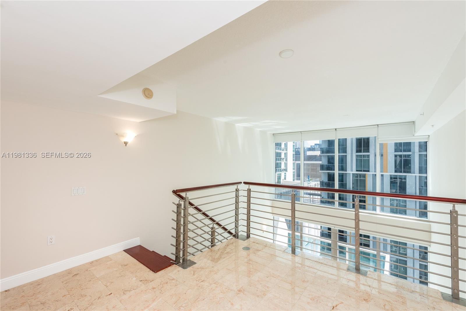 41 SE 5th St #804, Miami FL 33131