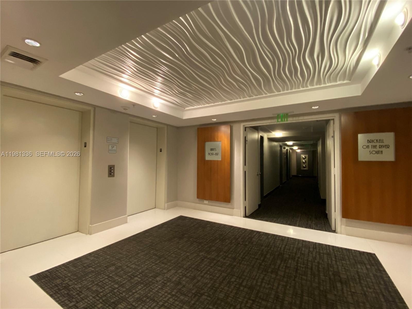 41 SE 5th St #804, Miami FL 33131