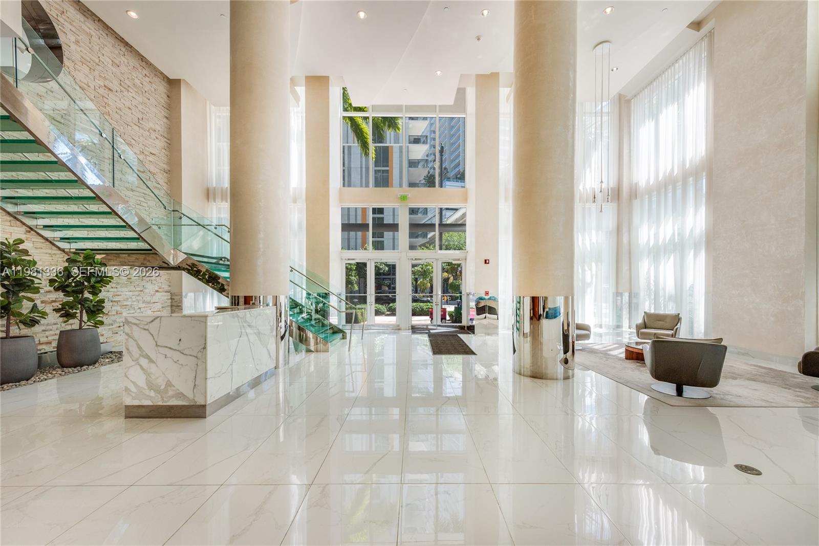 41 SE 5th St #804, Miami FL 33131