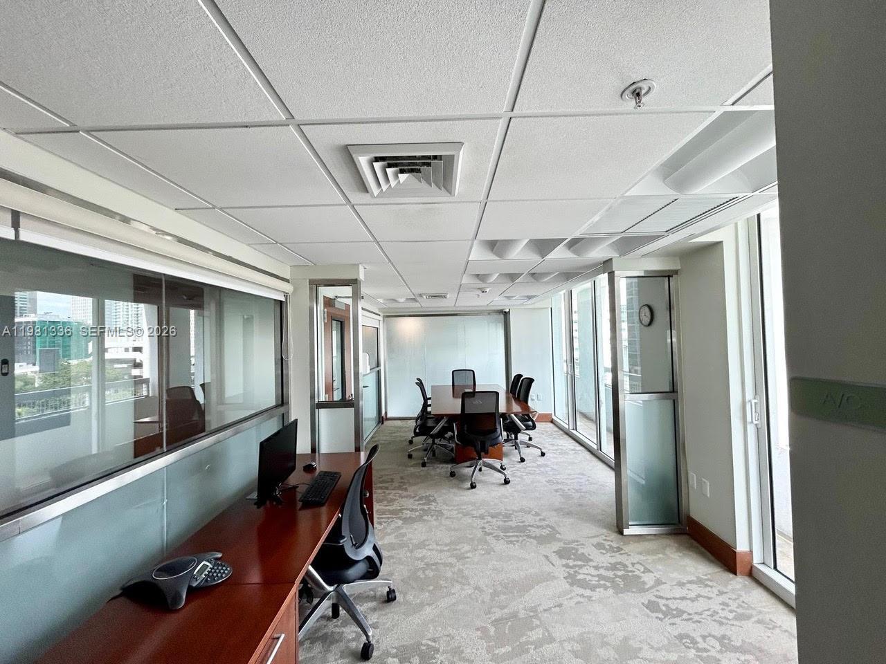 41 SE 5th St #804, Miami FL 33131